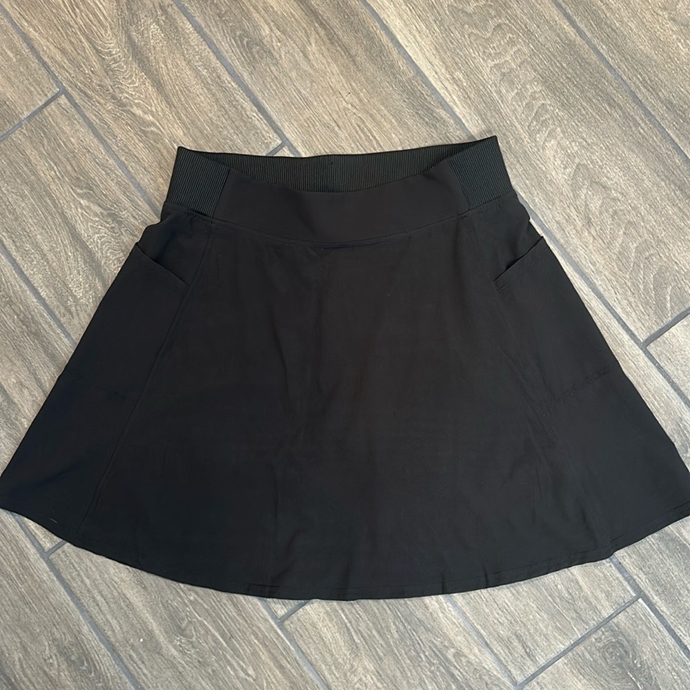 32 Degrees Black A-Line Skirt with built in shorts. Size small.